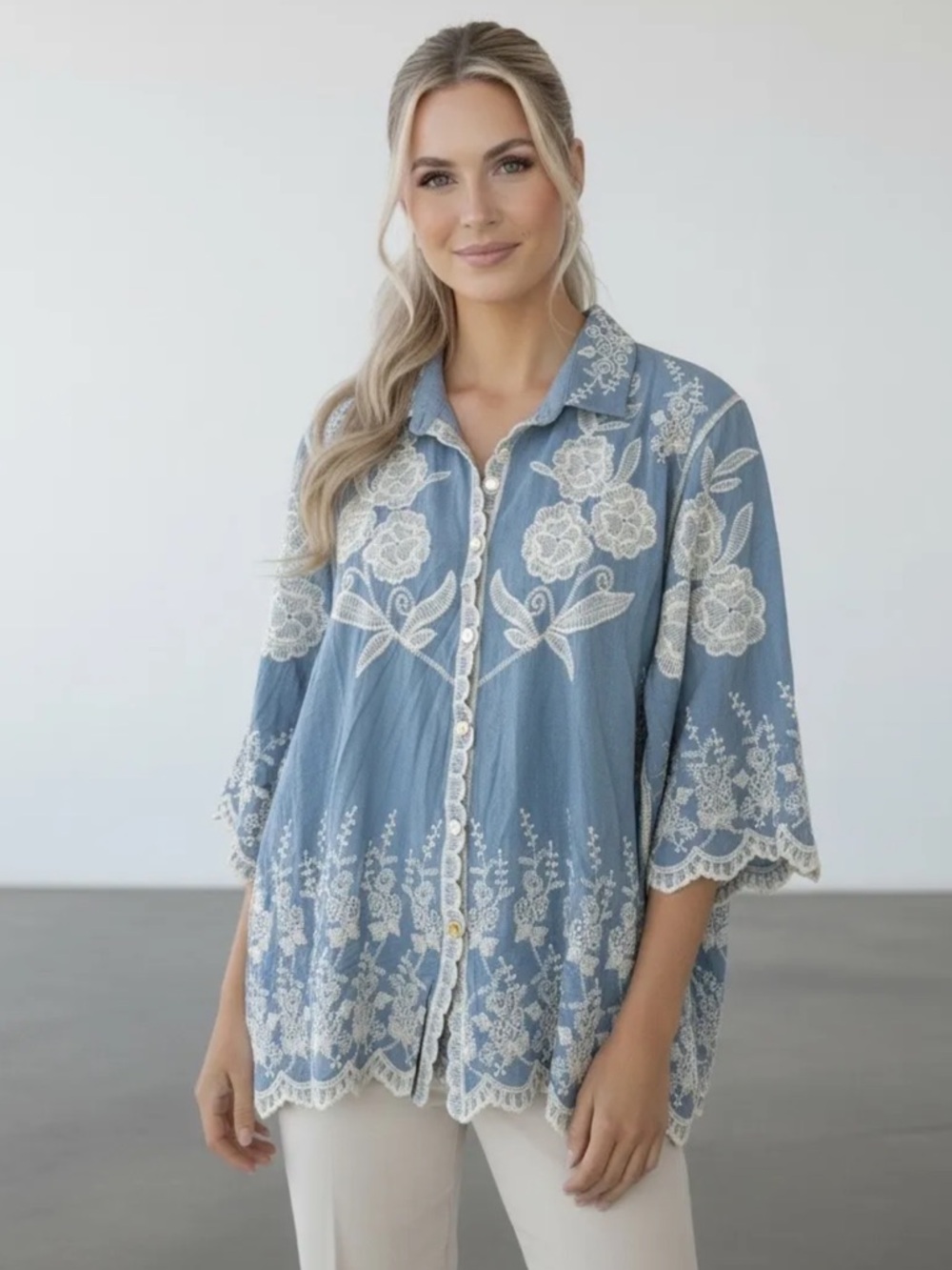 MADE IN ITALY Light Blue Embroidered Button-Front Women's Top